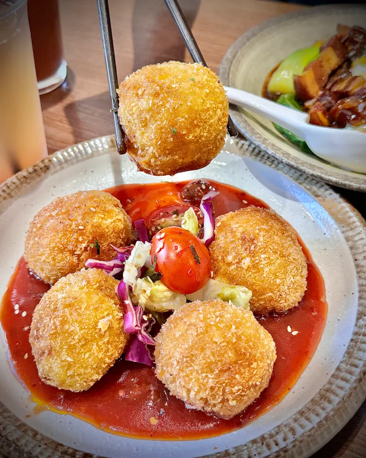 創意特色料理-咔滋蝦中梅