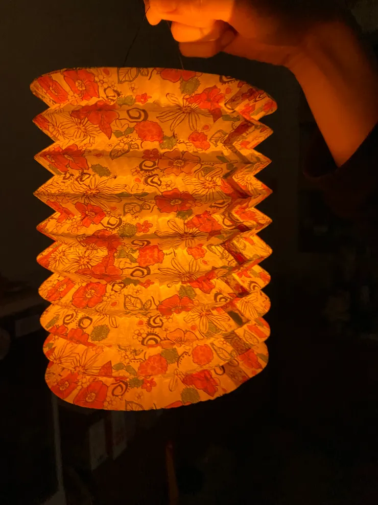 小姪女的第一盞花燈