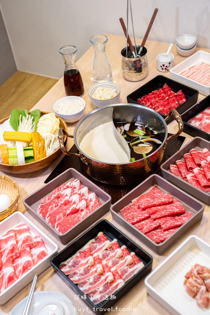 [礁溪火鍋吃到飽]樂樂壽喜燒日式鍋物放題，火鍋吃到飽538元起，無限量供應現切原肉、蔬菜車、冰淇淋，礁溪火車站附近美食餐廳，附最新吃到飽價位