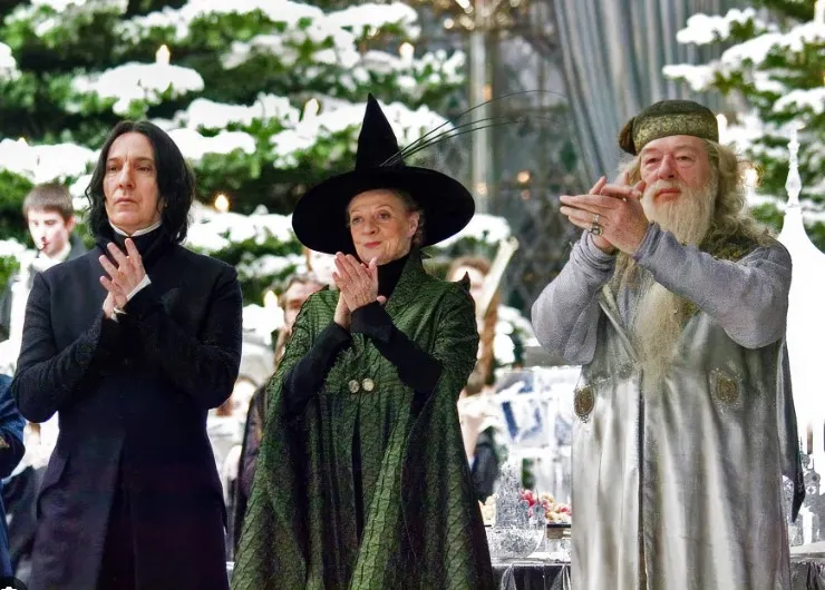 2005年 哈利波特 火盃的考驗 飾演 石內卜的"艾倫·瑞克曼"、飾演 麥米奈娃的"瑪姬史密斯"、飾演 鄧不利多的"李察哈里斯與邁可坎邦"