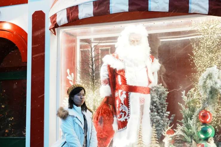 為什麼這聖誕老人這麼兇狠