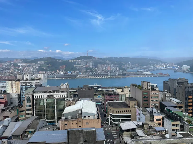 基隆塔即景
