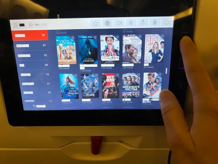 看半小時左右,字體會消失,不要急,請長按開機鍵