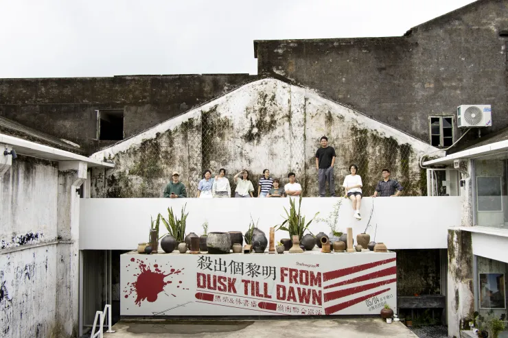 無名營造社成員在辦公室合影