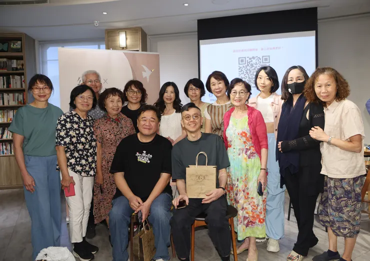 特映會後,瞿友寧導演與孫松榮教授與觀眾合影