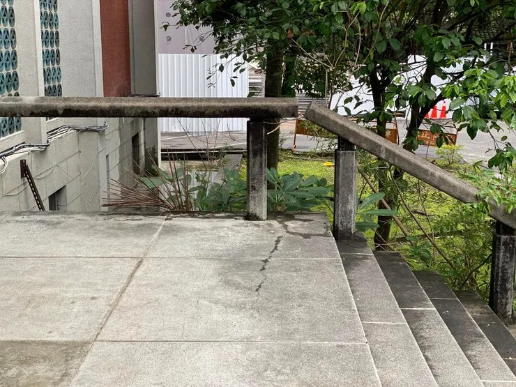 扶手的折斷處理