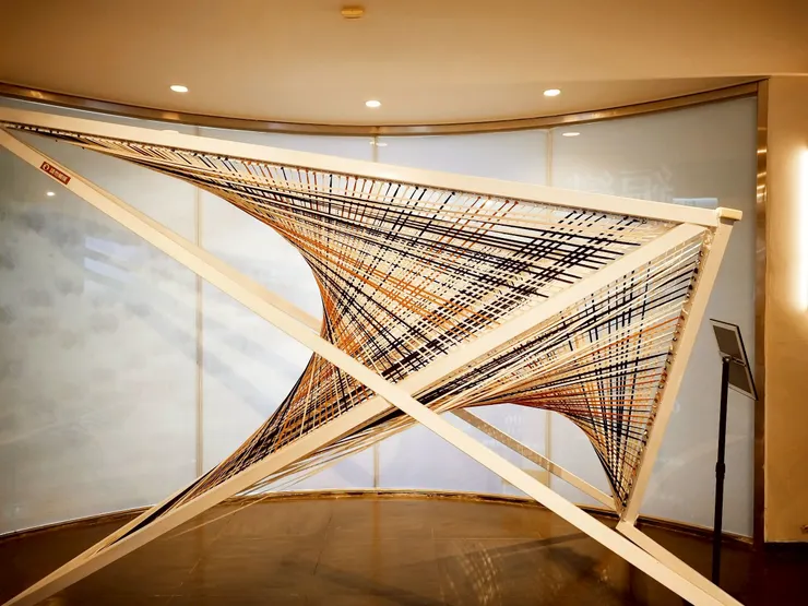 作品融入台灣原住民服飾常見配方