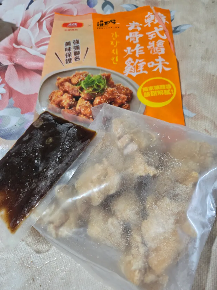 一包的量真的蠻多的，醬也好大一包