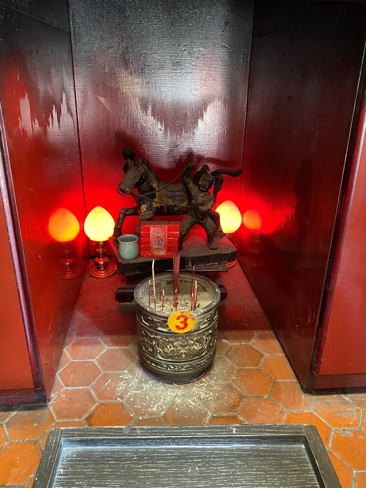 青木少佐的馬爺，是他的兵將