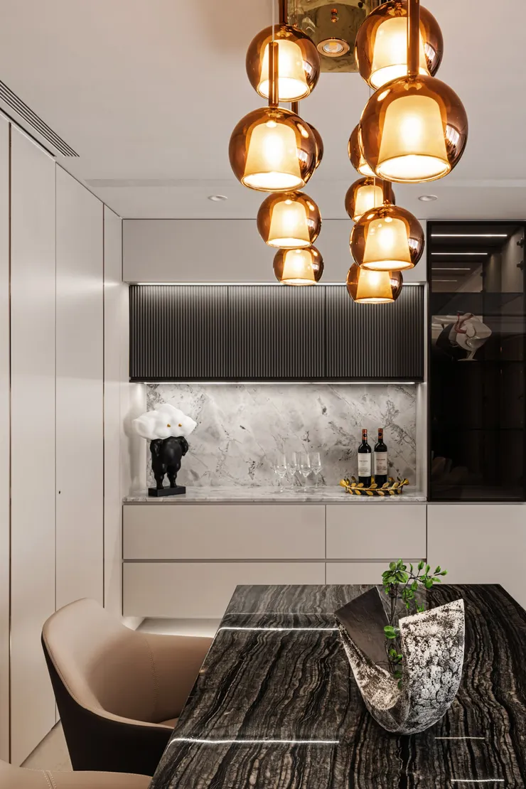 (作品呈現：定潮 - 與現代輕奢曼妙豪宅相擁而睡｜藝瓦高雄室內空間設計)