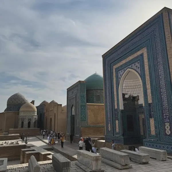 夏伊辛達陵墓群