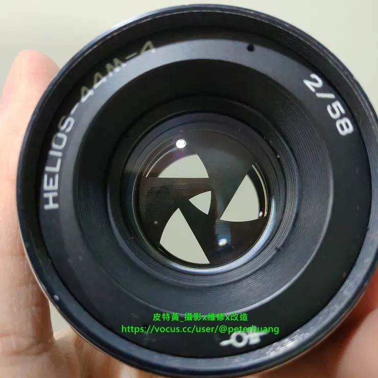 更改光圈葉片數量(6片改3片)，中光圈變成很特殊的造型