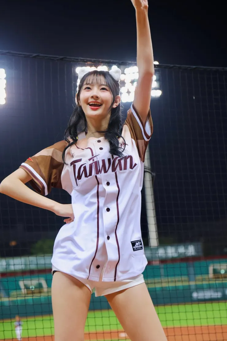 圖片來源：Passion Sisters中信兄弟啦啦隊FB