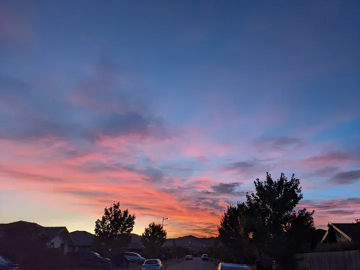 家門口的早六晨曦