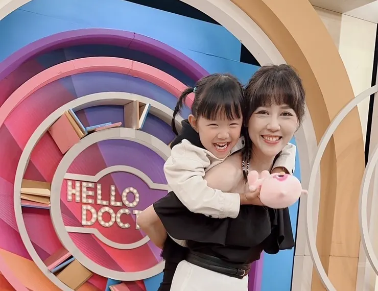 圖說：嚴立婷與女兒。（圖/嚴立婷提供）