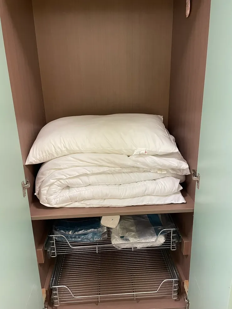 ihouse會附上床墊、棉被、床套、枕頭、被套等寢具!非常方便。