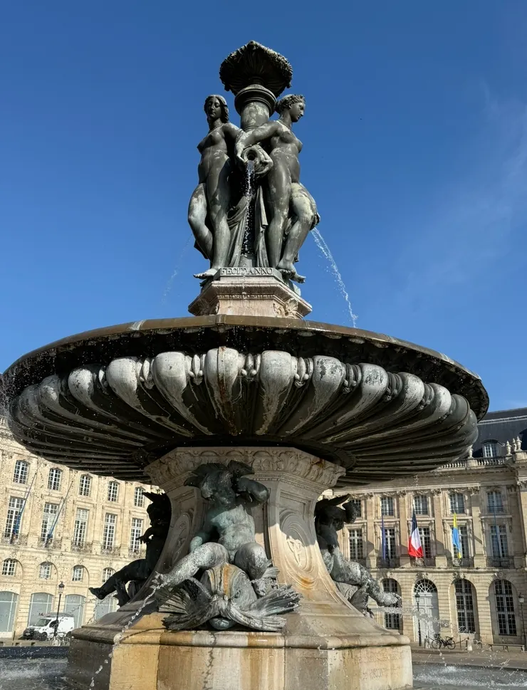 放大噴泉畫面，更美