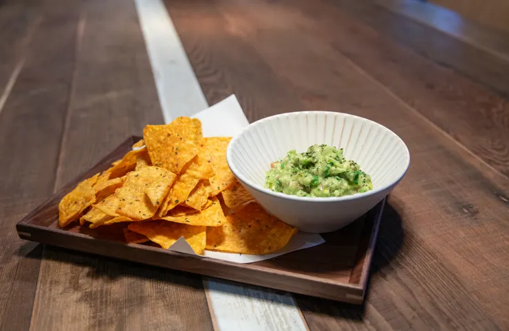 酪梨醬+多利多滋=絕配