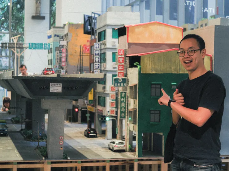 看到這座模型的表情，就是掩飾不了的喜悅