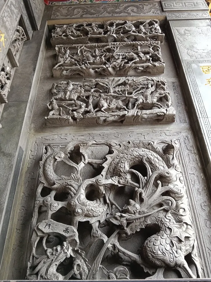 浮雕工藝（圖片截圖於網路）