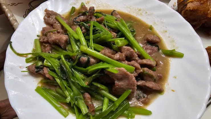 空心菜炒牛肉!