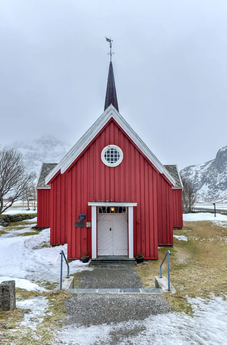 建於18世紀的弗拉克斯塔德教堂（Flakstad Church）