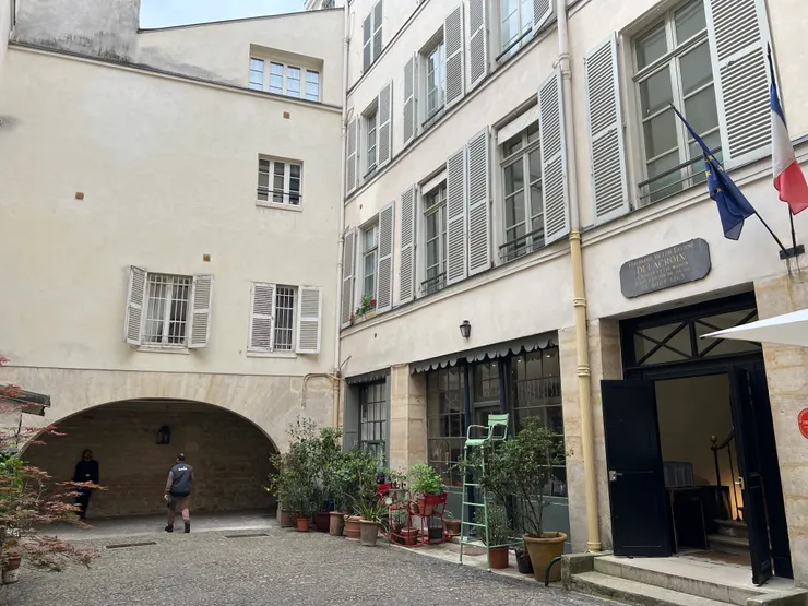 Delacroix Museum, where Delacroix used to live. He moved to be closer to Saint-Sulpice Church so that he could paint the mural in the church more easily. Delacroix就住在二樓