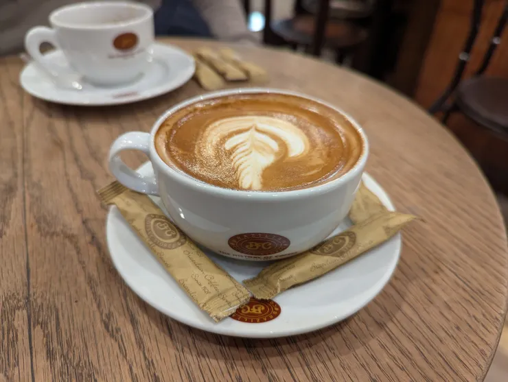 埃及的咖啡店覺得你需要三包糖🐜🍬