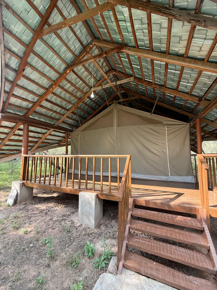 我們的camp，房號是 SIMBA (在肯亞的希瓦利語的意思就是獅子，也有隱含國王的意思喔，很酷吧哈哈哈哈）