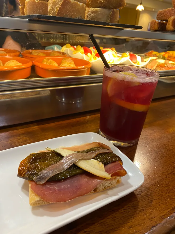 敬這趟路程最好喝的Sangria