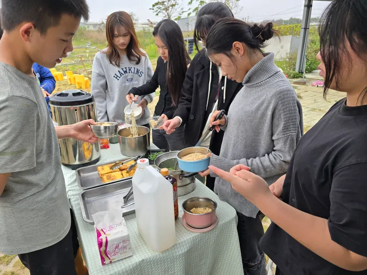 上華蒙特梭利國高中
