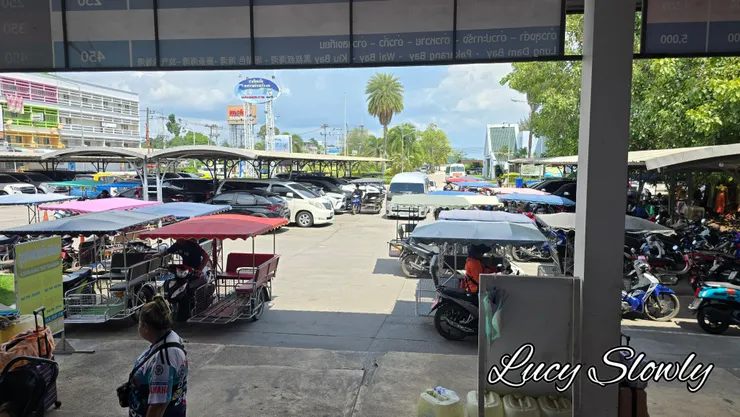 羅勇府碼頭停車場