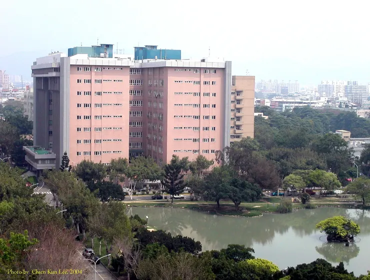 中興大學.農業資源大樓(李建崑攝影)