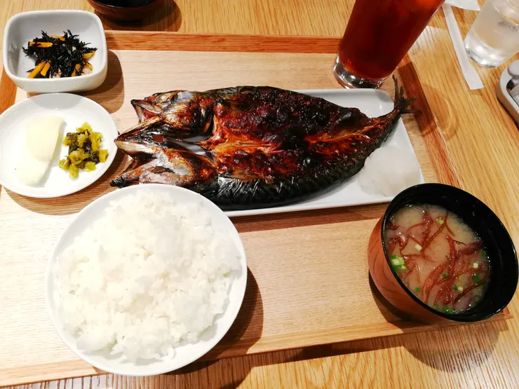 銀座的無印食堂餐點健康