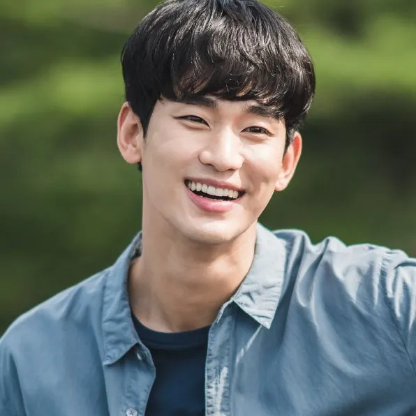  https://www.elle.com/tw/voice/g33411016/10-things-about-kim-soo-hyun/