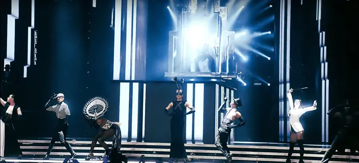 奇形怪咖的伸展台走秀