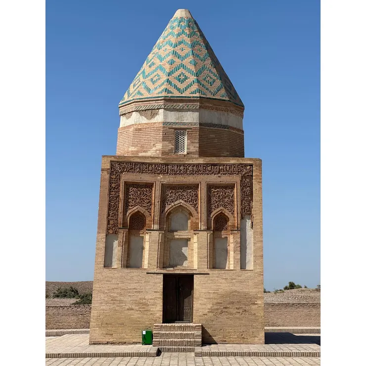 II-Arslan mausoleum (伊爾阿爾斯陵墓)