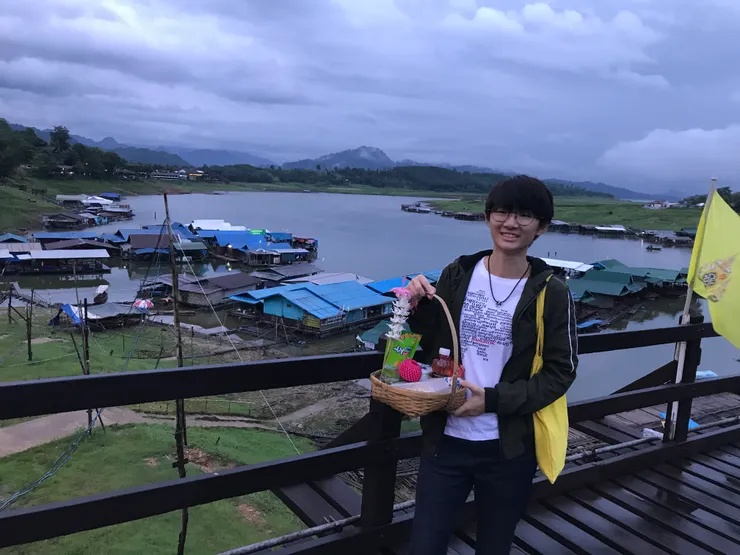 購買給僧人的食物