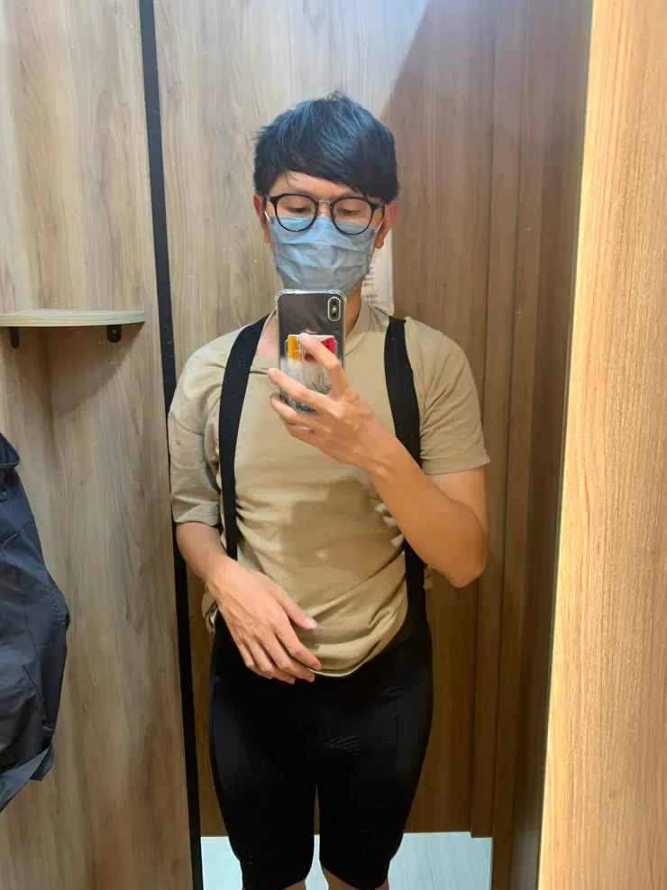 吊帶褲我覺得非必要。