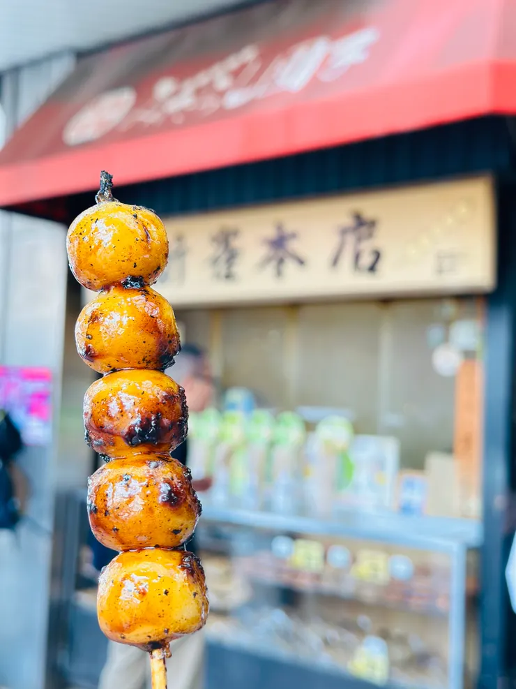 大須商店街的醬油糰子