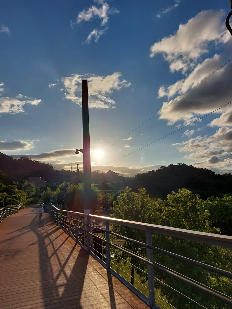 很像煙囪的眺望天廊