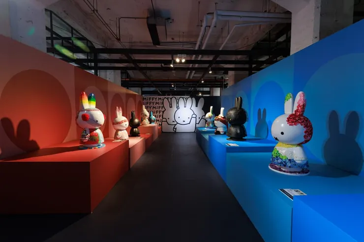 圖說:巨型米飛藝術公仔,引起矚目。(圖/我適文創)