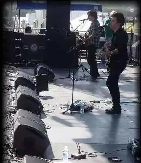 圖片來源~https://kknews.cc/digital/8go6blq.html