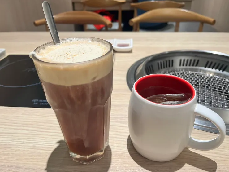 飲料(奶蓋紅、熱紅茶)