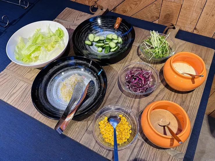 【草悟道文旅】台中西區住宿推薦！超美落地窗景觀浴缸網美房， 