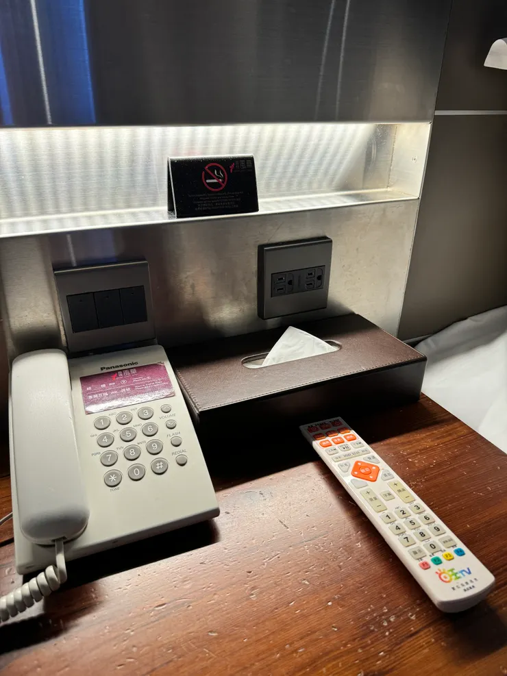 身經百戰的床頭櫃