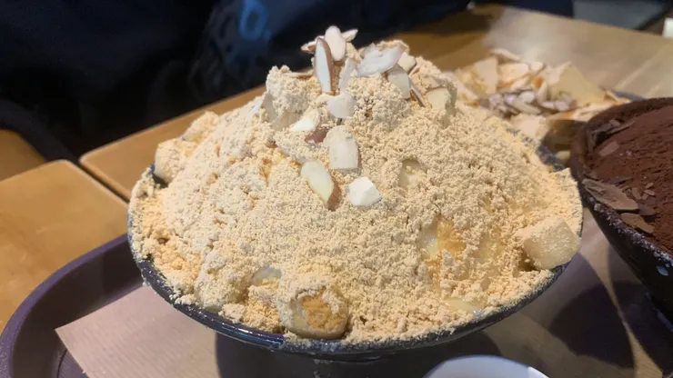 滿口的粉放在嘴裡好幸福。