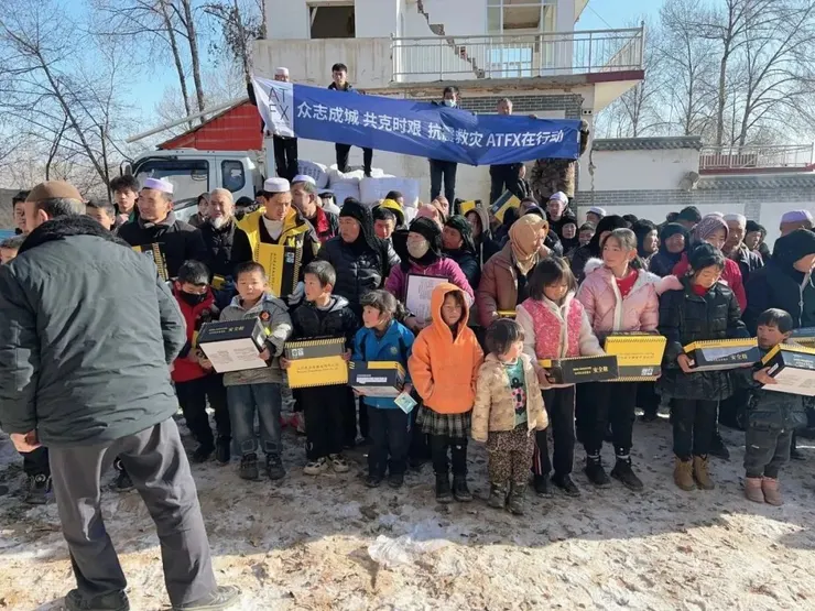 【當地民眾合影】