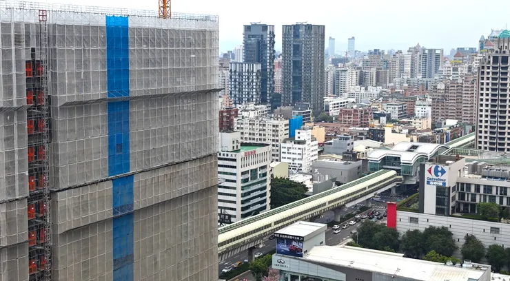 台中為台灣 20 連續季經濟成長冠軍城市，七期新市政中心是全台僅次於台北市的第二大豪宅聚落