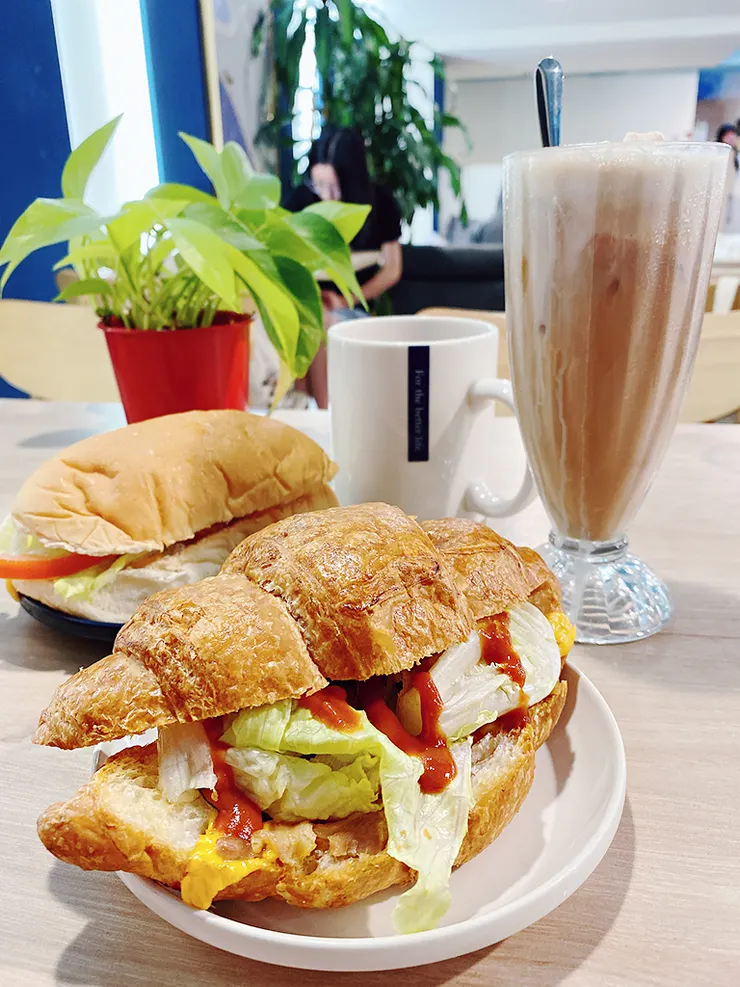 三重可集咖啡（集英店）咖啡/三重咖啡廳推薦/三重下午茶